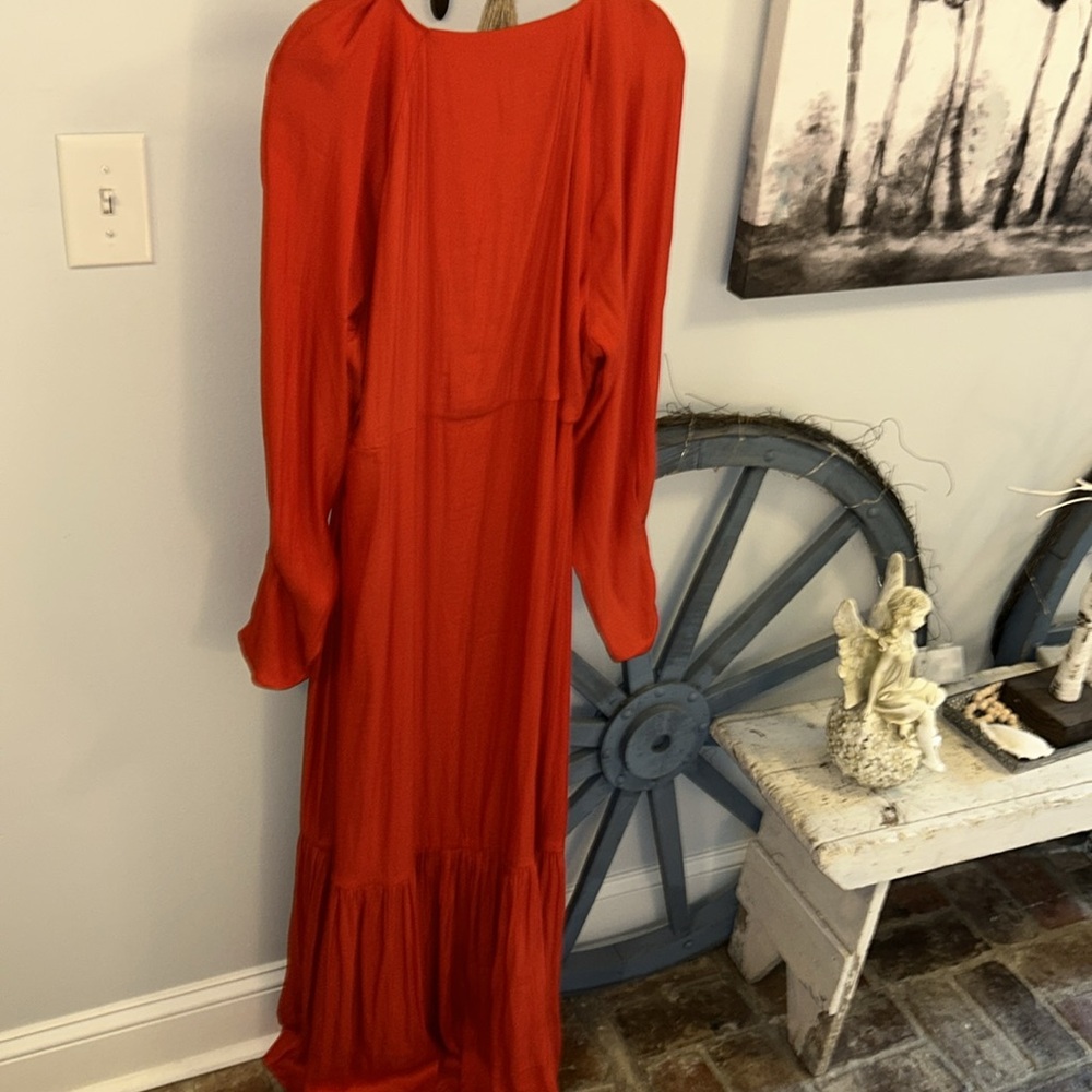 ⭐️NWT Banana Republic B-Neck Red Flowy Maxi Dress⭐️ - Picture 9 of 11